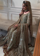 18 Regal Elegance in Teal & Antique Gold