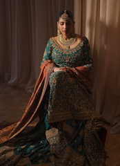 18 Emerald Glow of Elegance