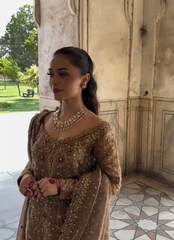 18 Golden Grace in Antique Hues