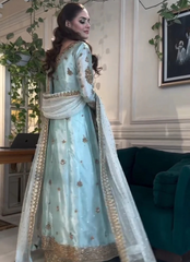 18 Pastel Elegance in Mint & Gold