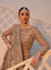 19 Golden Bridal Lehenga with Luxe Embellishments and Regal Dupatta