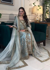 18 Pastel Elegance in Mint & Gold