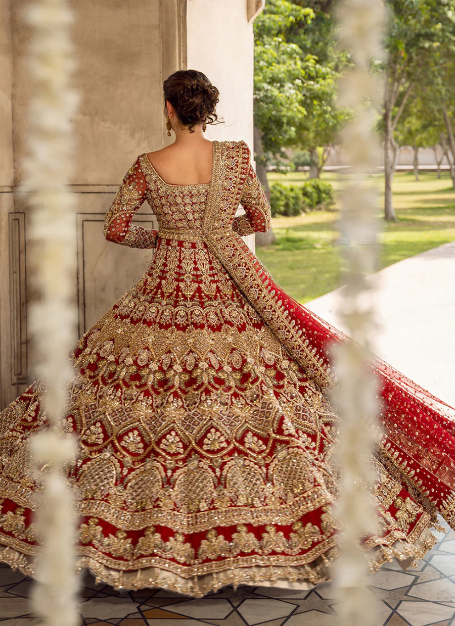 Juri Bridal Masterpiece – Open-Cut Silhouette with Arabesque Jaal