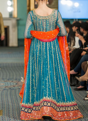 18 Turquoise Whirl of Royalty