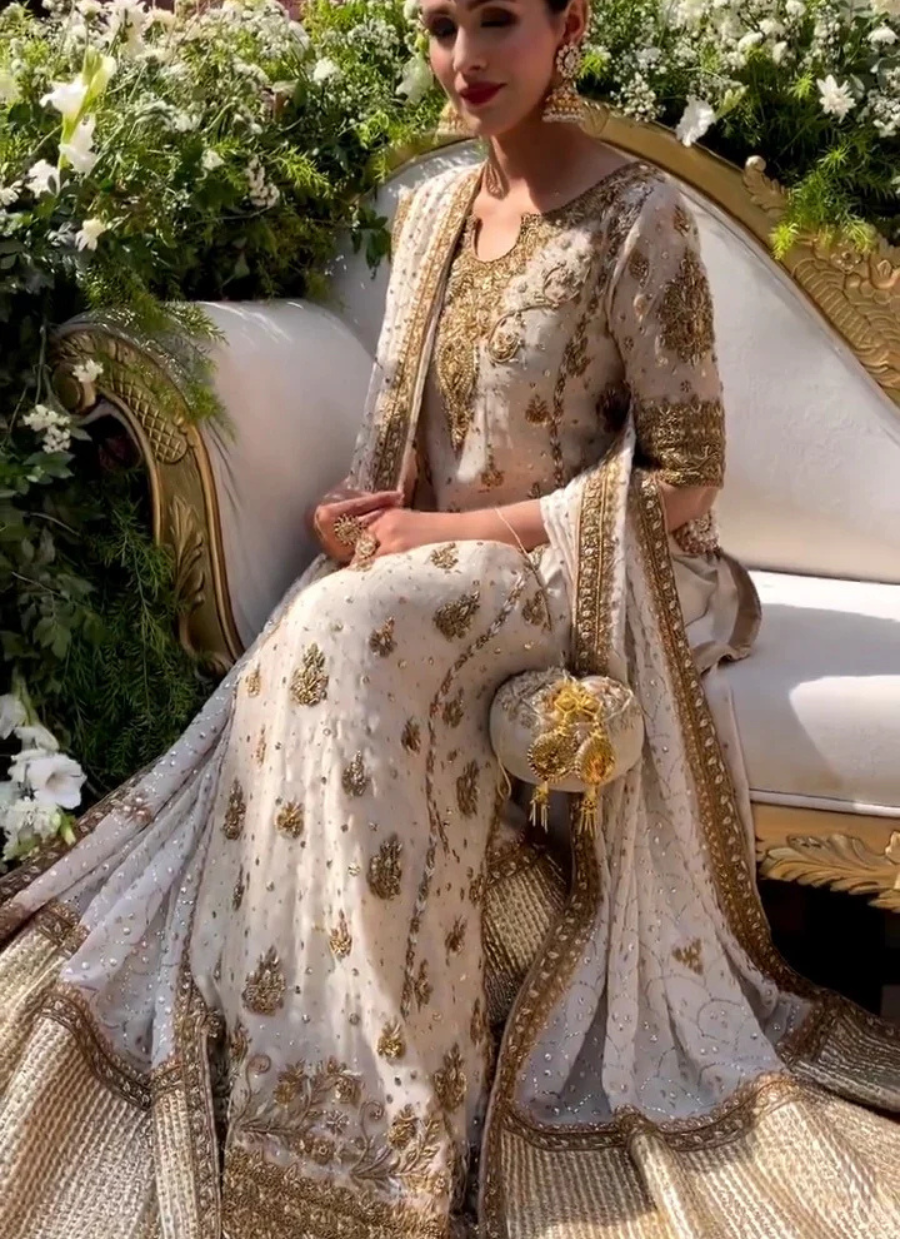 Ivory Gold Hand-Embellished Kurta Set with Dupatta