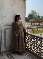 18 Golden Grace in Antique Hues